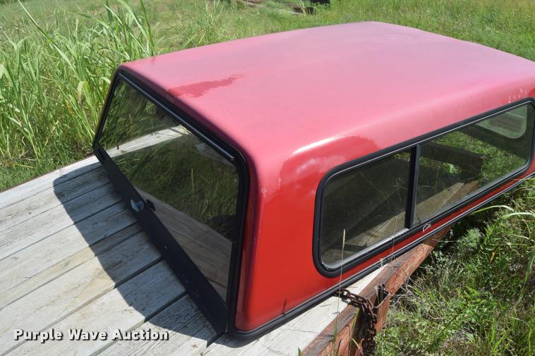 image for item B7067 Truck topper