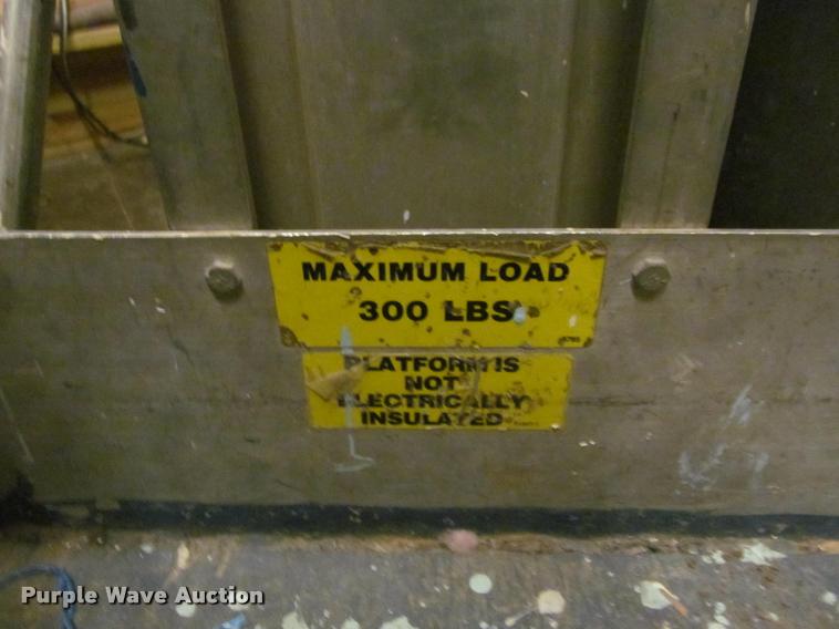 image for item BT9138 Genie PLC-24 man lift