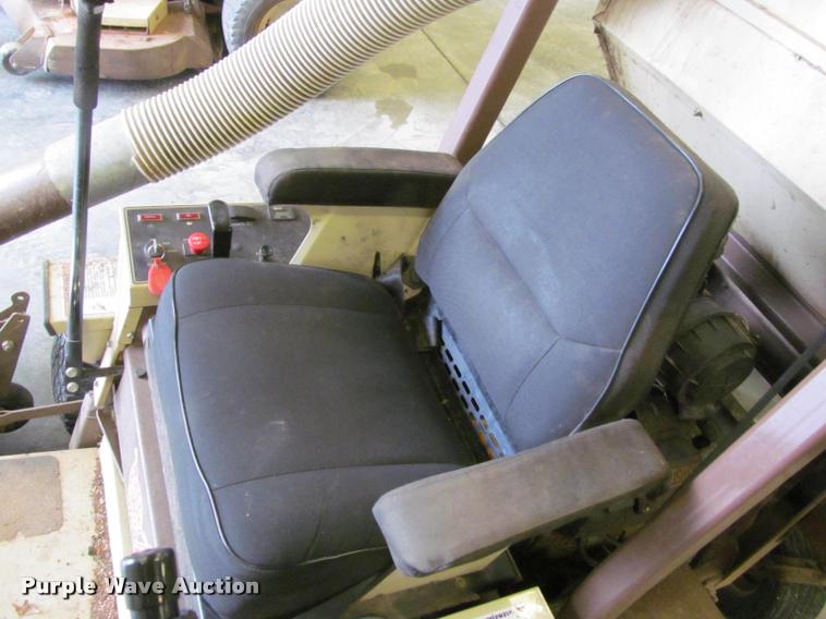 image for item BT9139 Grasshopper 727K2 ZTR lawn mower