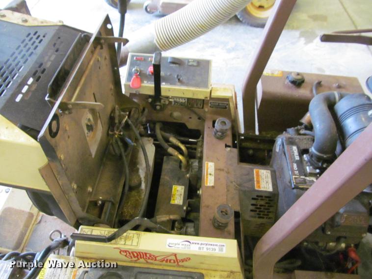 image for item BT9139 Grasshopper 727K2 ZTR lawn mower