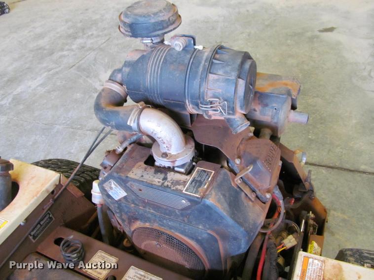 image for item BT9140 Grasshopper 225 ZTR lawn mower