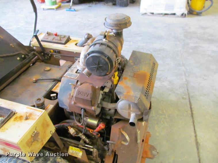 image for item BT9140 Grasshopper 225 ZTR lawn mower