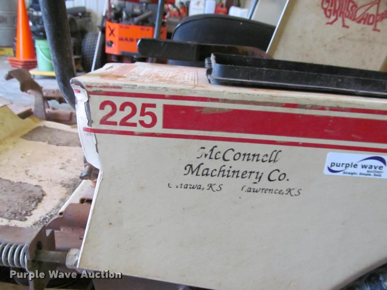 image for item BT9140 Grasshopper 225 ZTR lawn mower