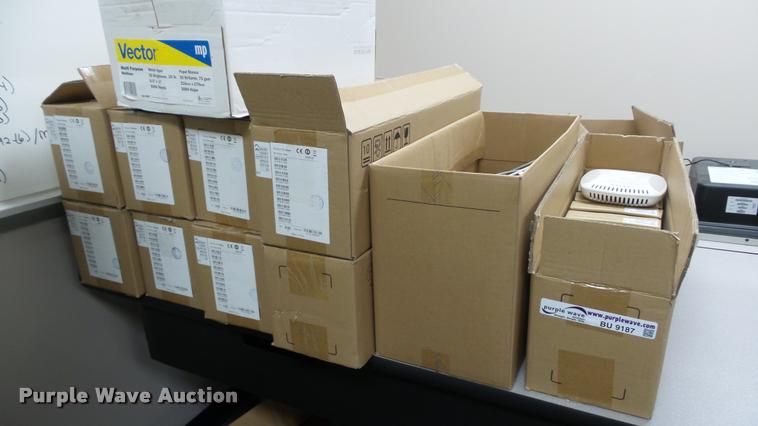 image for item BU9187 Approximately 100 Aruba IAP wireless access points