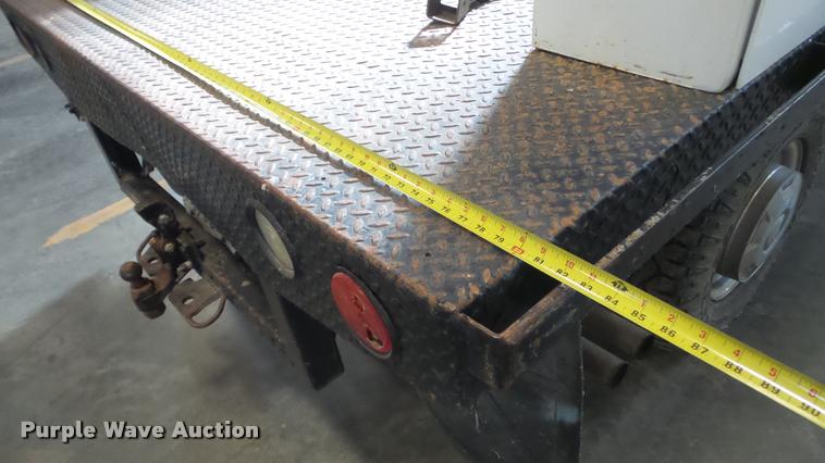 image for item BU9252 1997 Ford F250 flatbed pickup truck