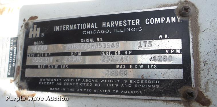 image for item BU9253 1974 International 1700 dump truck