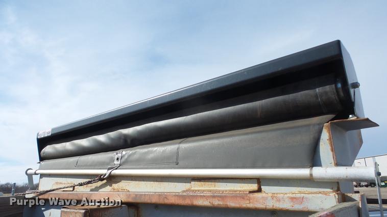 image for item BU9253 1974 International 1700 dump truck