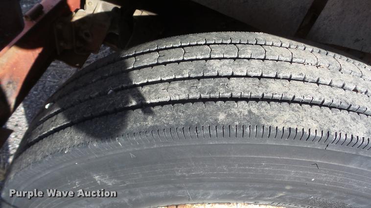 image for item BU9253 1974 International 1700 dump truck