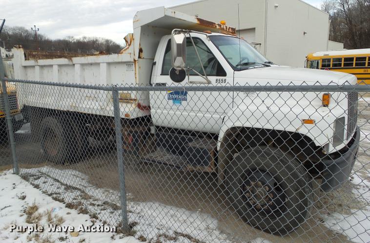 image for item BZ9978 1995 GMC TopKick dump truck