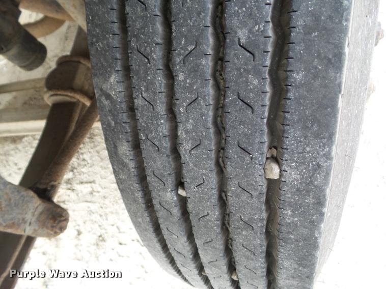 image for item BZ9978 1995 GMC TopKick dump truck