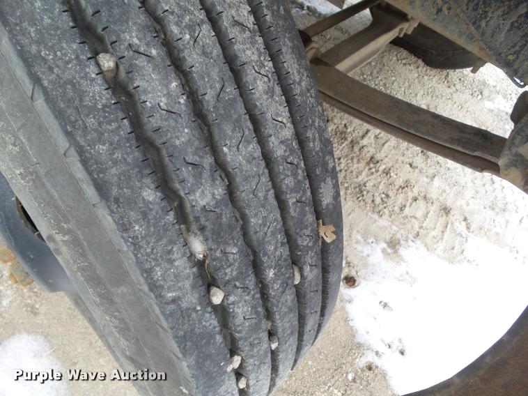 image for item BZ9978 1995 GMC TopKick dump truck