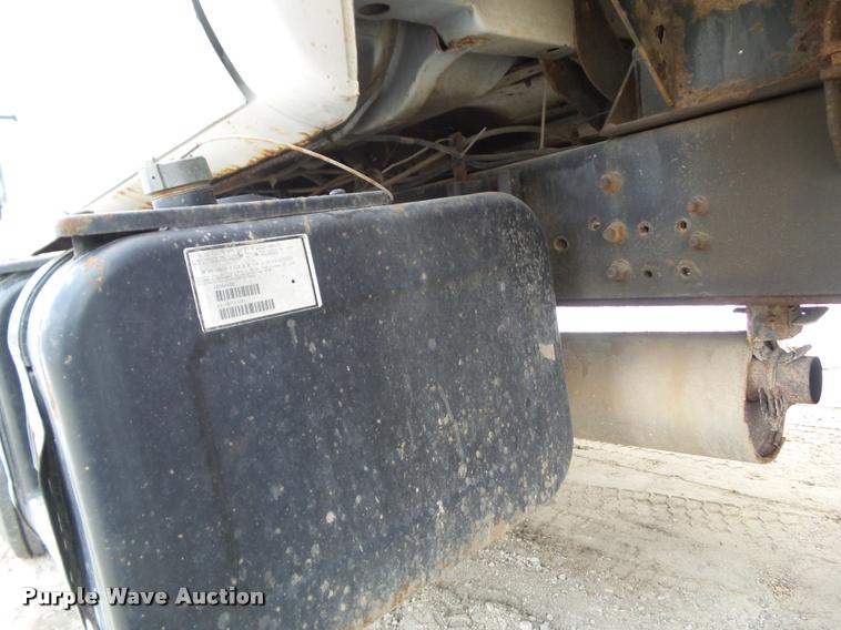 image for item BZ9978 1995 GMC TopKick dump truck