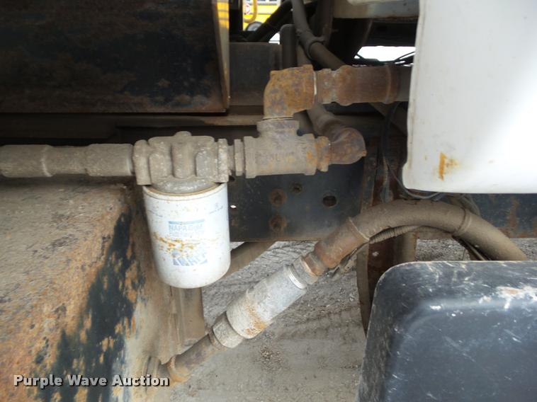 image for item BZ9978 1995 GMC TopKick dump truck