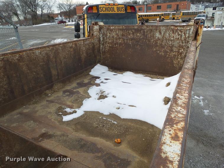 image for item BZ9978 1995 GMC TopKick dump truck