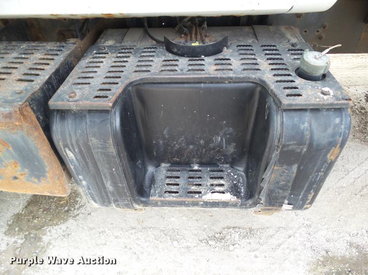 image for item BZ9978 1995 GMC TopKick dump truck