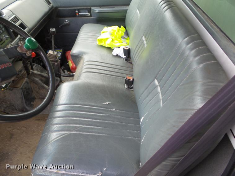 image for item BZ9978 1995 GMC TopKick dump truck