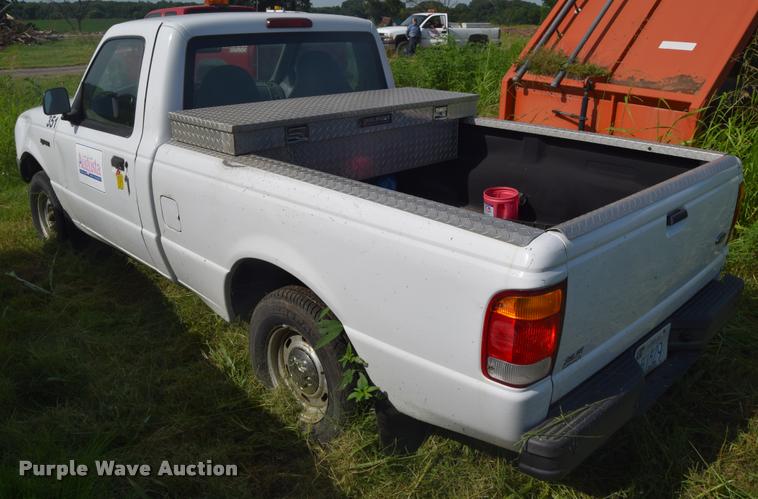 image for item CB9067 1999 Ford Ranger pickup truck
