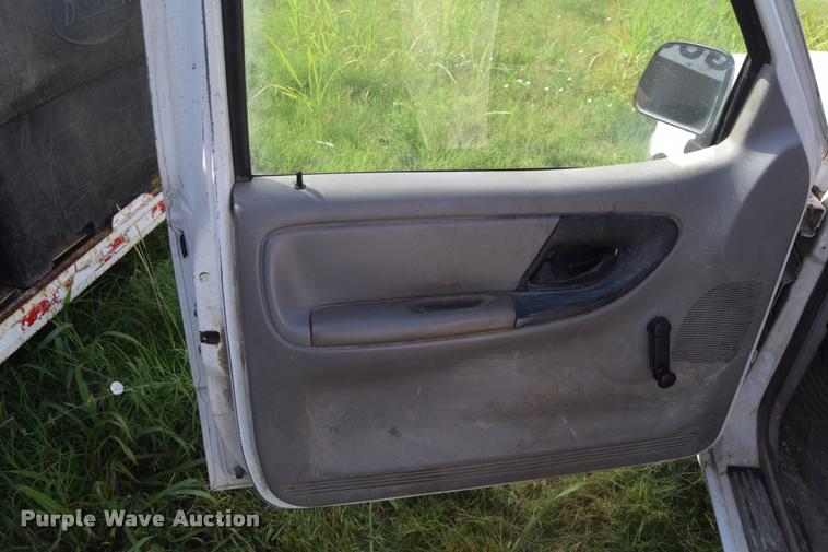 image for item CB9067 1999 Ford Ranger pickup truck