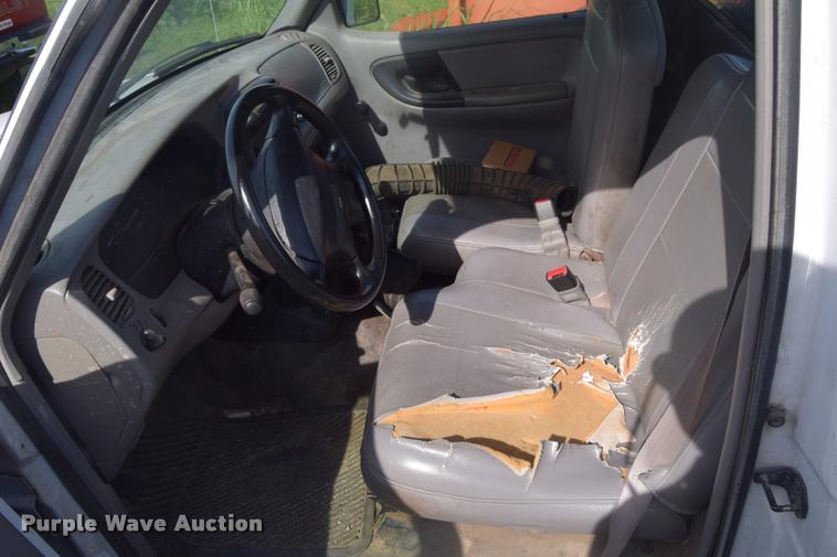 image for item CB9067 1999 Ford Ranger pickup truck