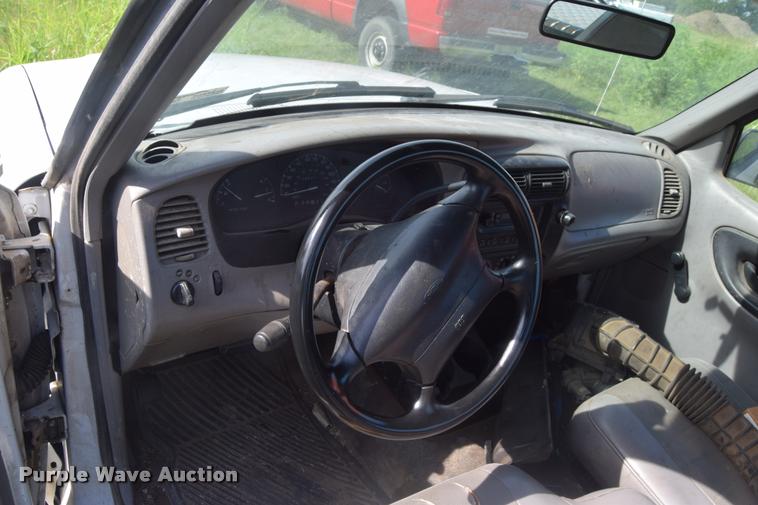 image for item CB9067 1999 Ford Ranger pickup truck