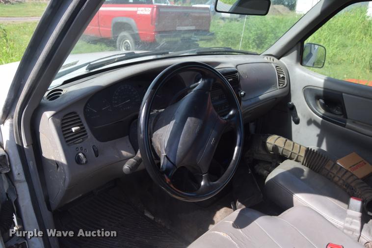 image for item CB9067 1999 Ford Ranger pickup truck