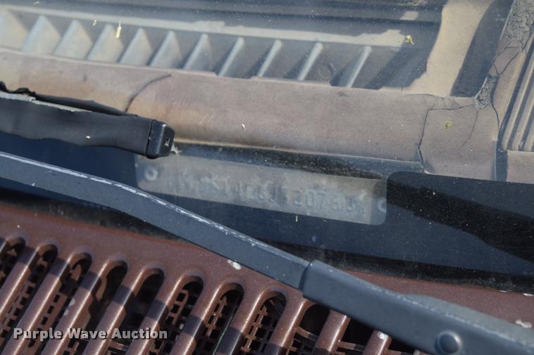 image for item CB9070 1988 Chevrolet S10 pickup truck