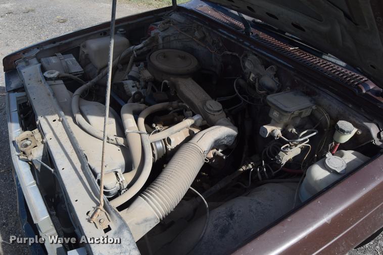 image for item CB9070 1988 Chevrolet S10 pickup truck