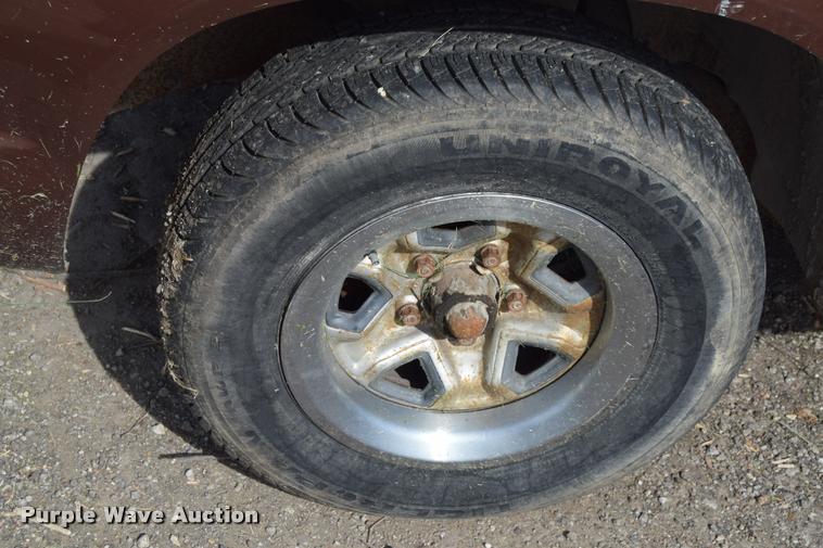 image for item CB9070 1988 Chevrolet S10 pickup truck