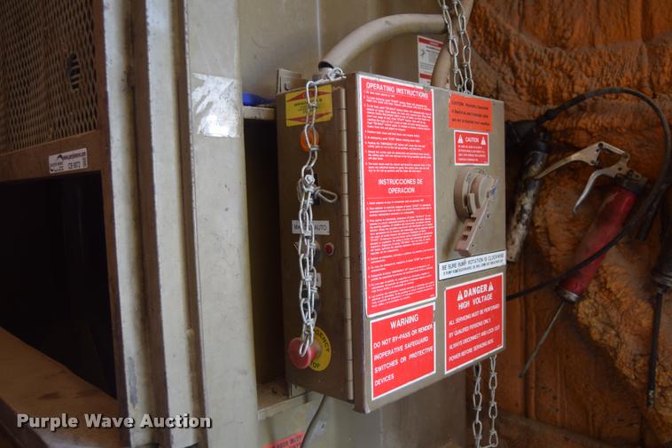 image for item CB9072 Piqua HD2200 baler/compactor