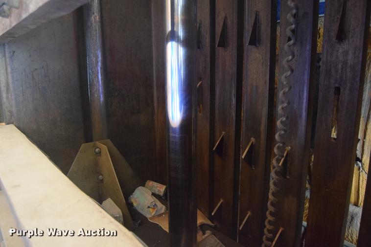 image for item CB9072 Piqua HD2200 baler/compactor