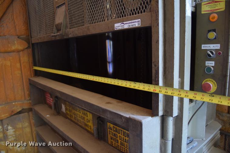 image for item CB9072 Piqua HD2200 baler/compactor