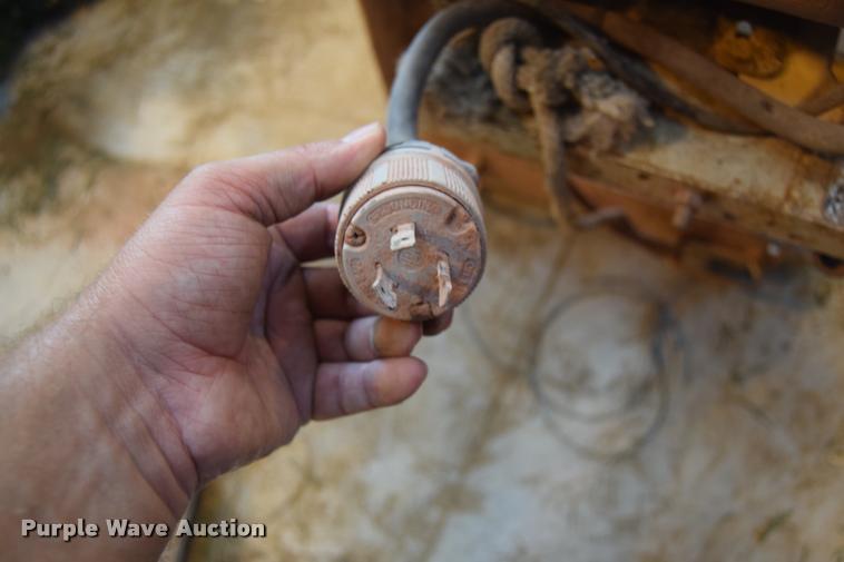 image for item CB9080 Edco brick saw