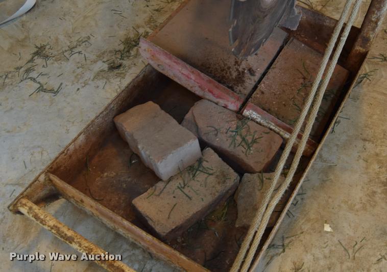 image for item CB9080 Edco brick saw