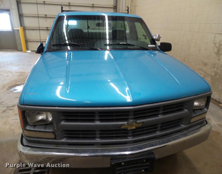 image for item CB9755 1995 Chevrolet 2500 pickup truck