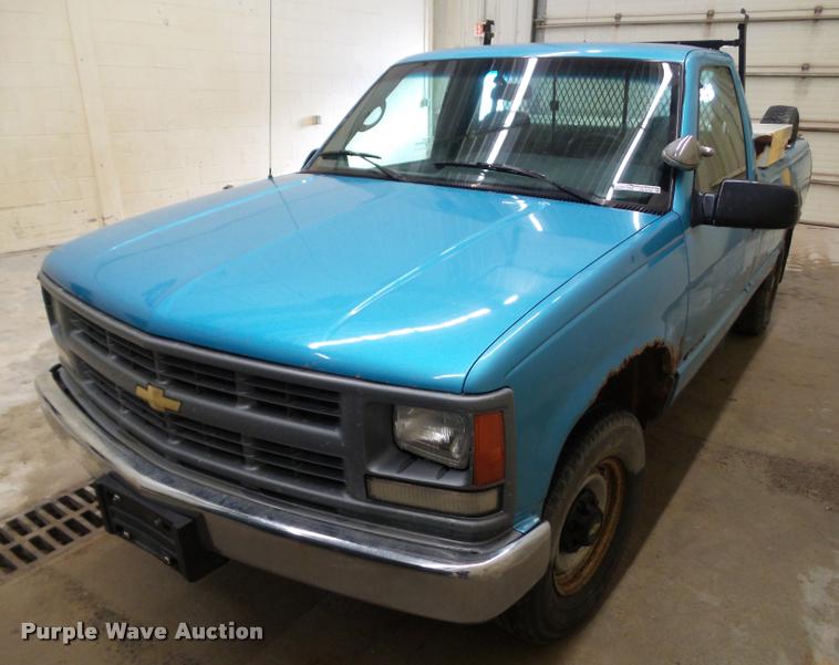 image for item CB9755 1995 Chevrolet 2500 pickup truck