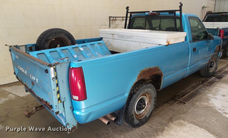 image for item CB9755 1995 Chevrolet 2500 pickup truck