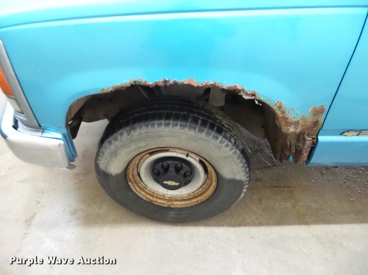 image for item CB9755 1995 Chevrolet 2500 pickup truck