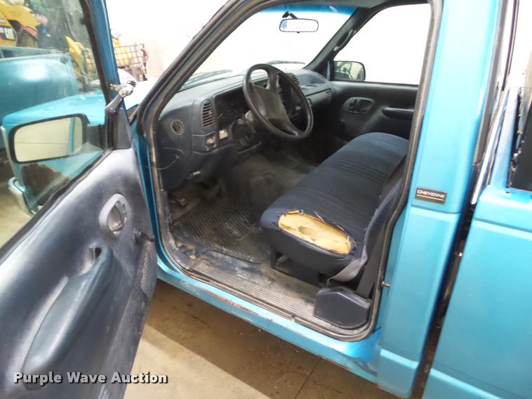 image for item CB9755 1995 Chevrolet 2500 pickup truck