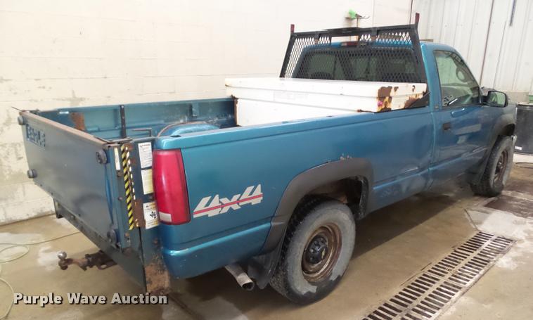 image for item CB9756 1998 Chevrolet 2500 pickup truck