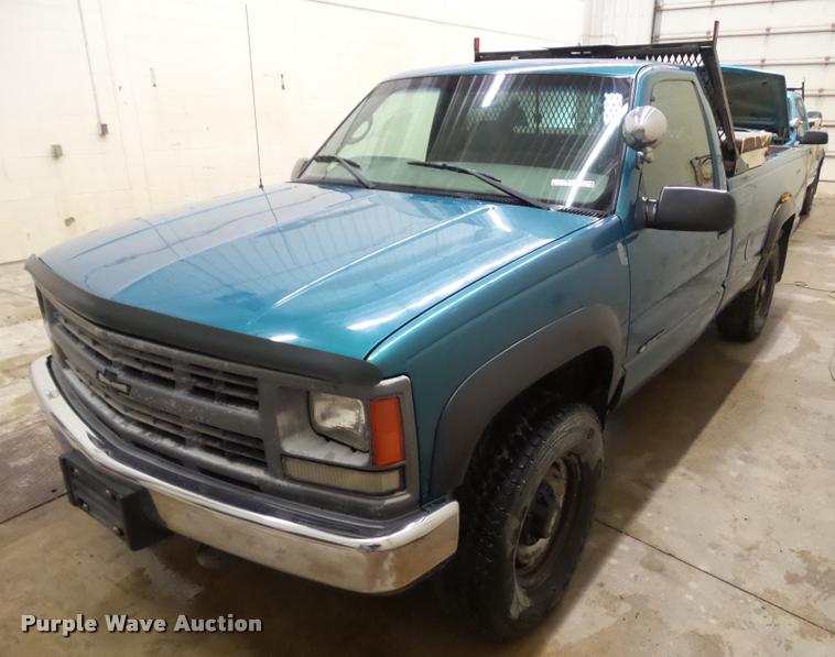 image for item CB9756 1998 Chevrolet 2500 pickup truck
