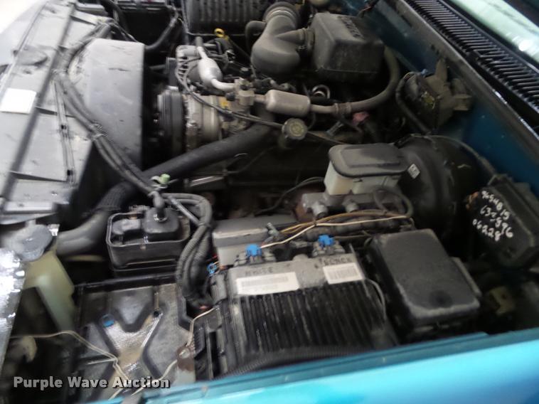 image for item CB9756 1998 Chevrolet 2500 pickup truck