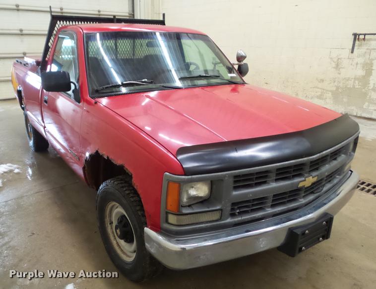 image for item CB9757 1994 Chevrolet 2500 pickup truck