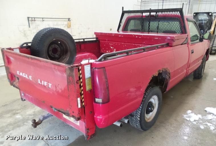 image for item CB9757 1994 Chevrolet 2500 pickup truck