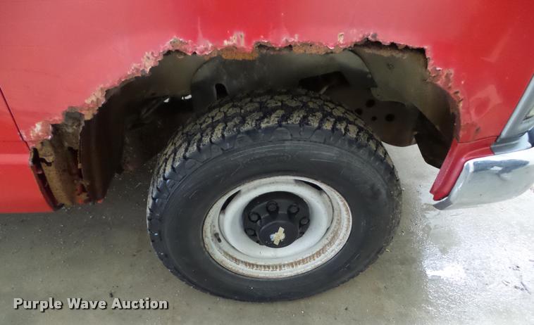 image for item CB9757 1994 Chevrolet 2500 pickup truck