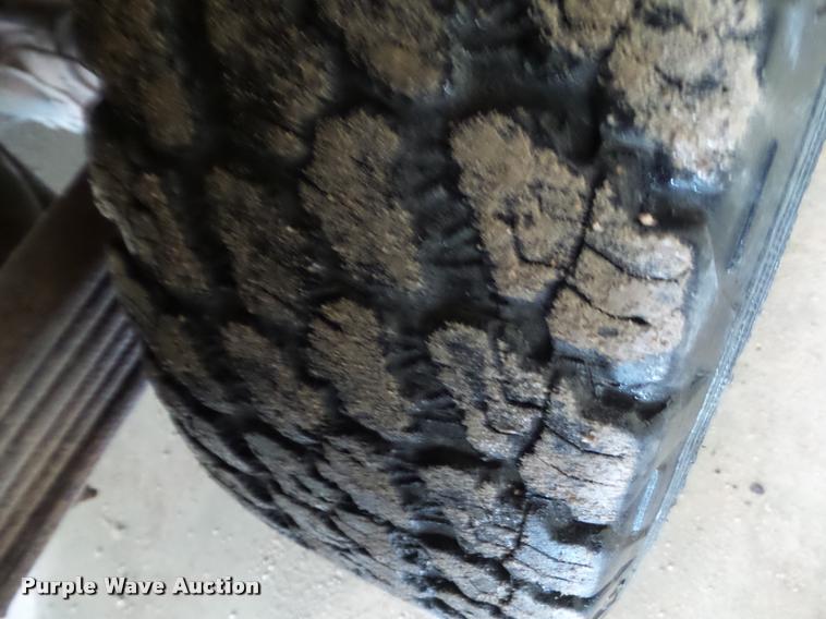 image for item CB9757 1994 Chevrolet 2500 pickup truck