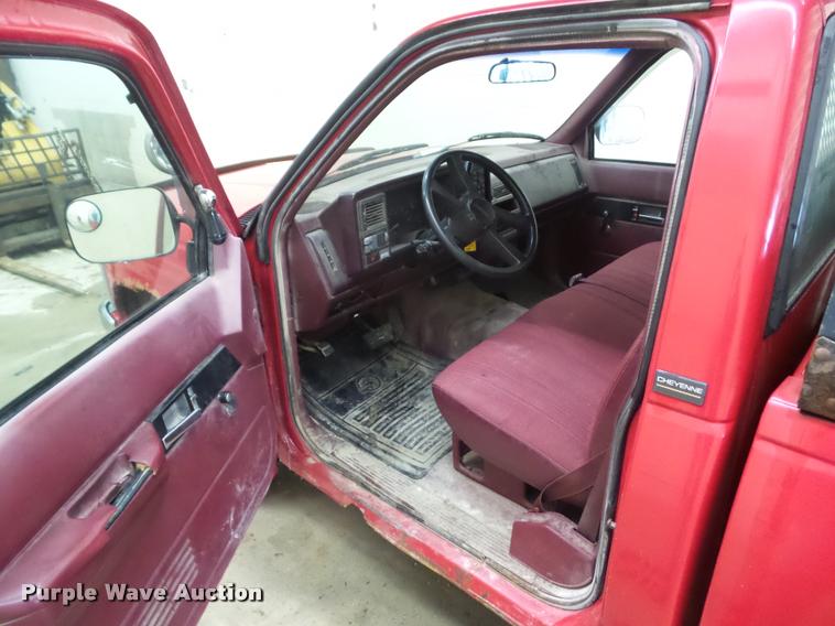 image for item CB9757 1994 Chevrolet 2500 pickup truck