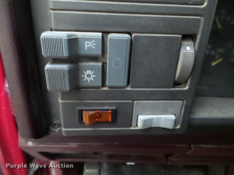 image for item CB9757 1994 Chevrolet 2500 pickup truck