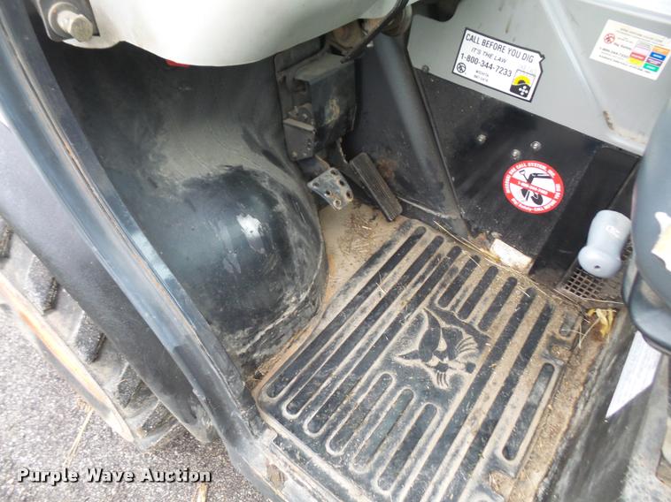 image for item DA3764 2005 Bobcat Toolcat 5600 utility work machine