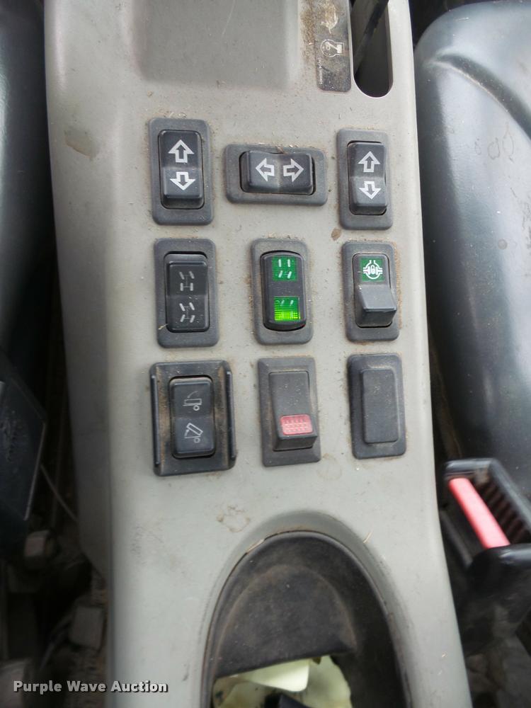 image for item DA3764 2005 Bobcat Toolcat 5600 utility work machine