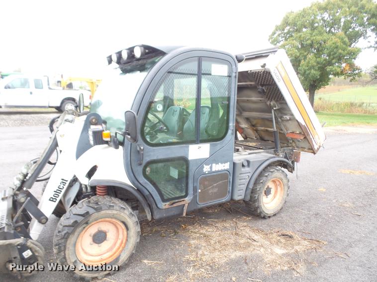 image for item DA3764 2005 Bobcat Toolcat 5600 utility work machine